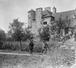 Le chteau du village occup par les amricains