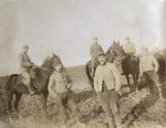 Novembre 1915 - un groupe de camarade se rendant  la position de batterie