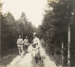 Bois Banal (sud de Domèvre). Centre de résistance. Chemin de rondins - Juillet 1917