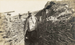 Leintrey (près). Le général Dubail visitant les tranchées de première ligne - Mai 1915